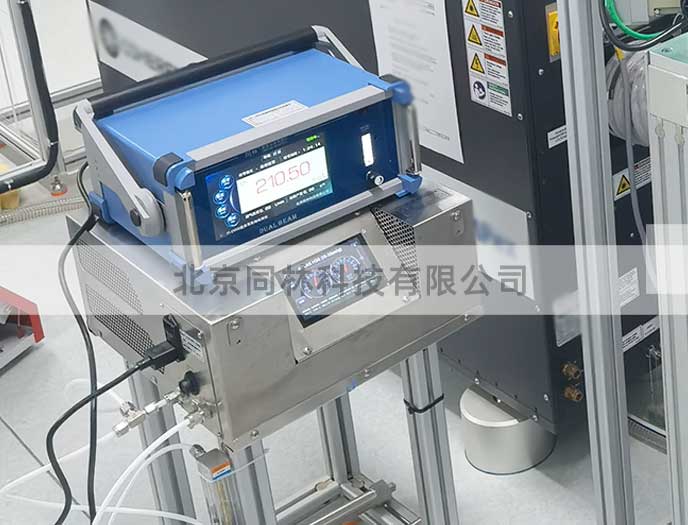 臭氧基原子层沉积制备高质量HfO₂与Al₂O₃薄膜